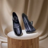 Women's casual, fashionable and comfortable leather sandals details Picture